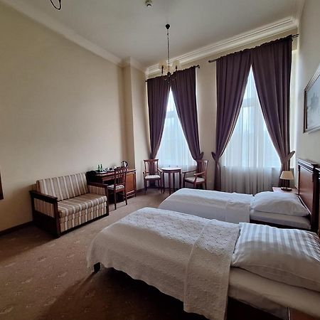 Zespol Palacowo-Parkowy W Ostromecku Ostromecko Екстер'єр фото