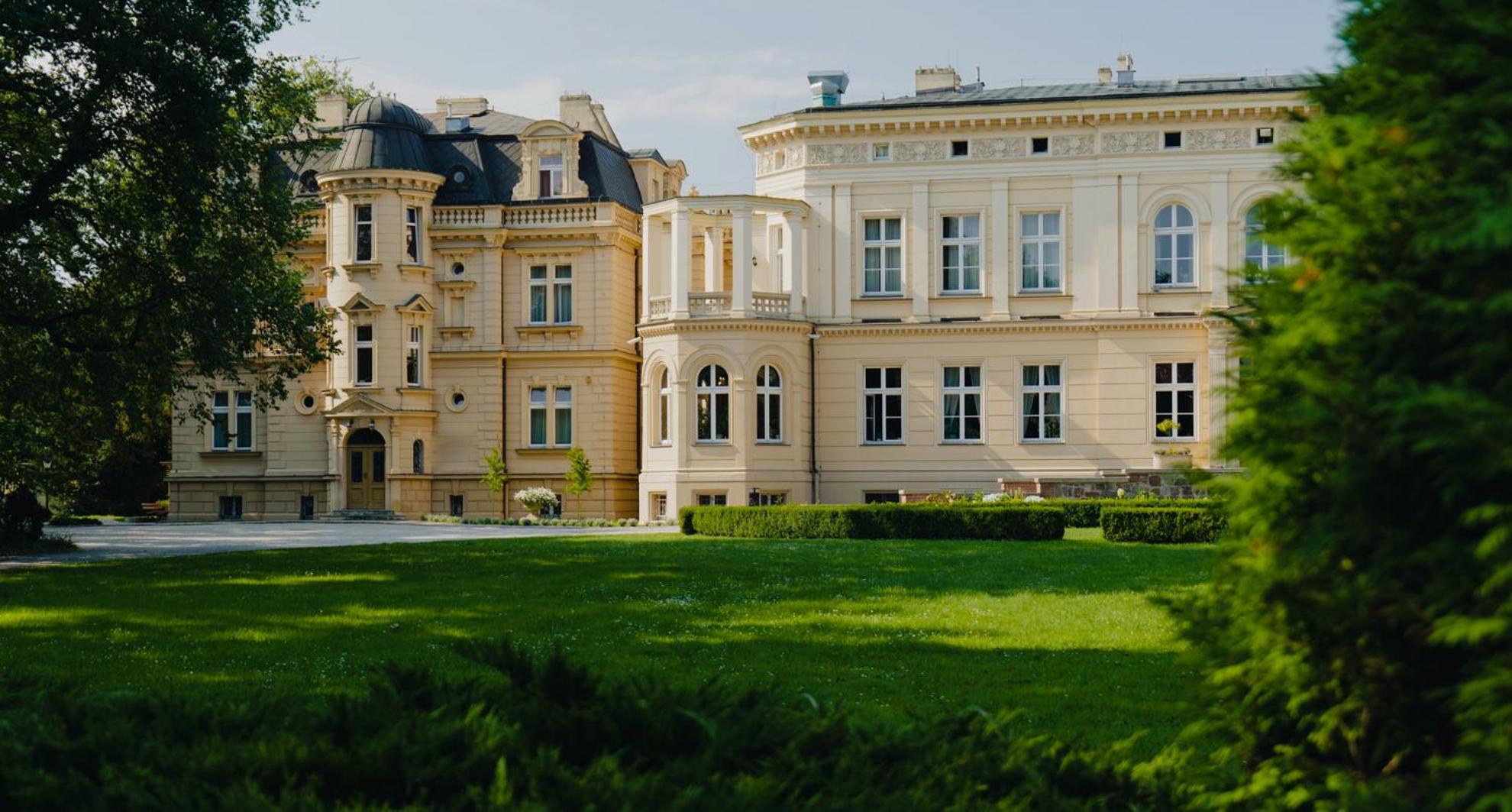 Zespol Palacowo-Parkowy W Ostromecku Ostromecko Екстер'єр фото